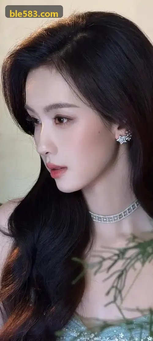 操美女视频排行封面